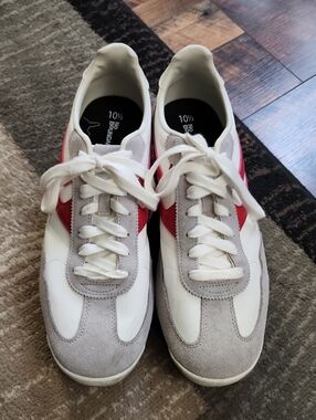 No Boundaries Men's Athletic Sneakers White, Gray & Red